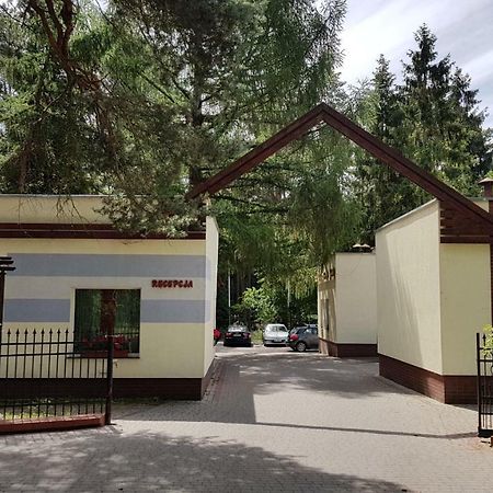 O.W. Krakus II - Domki I Pokoje Stegna  Exteriör bild